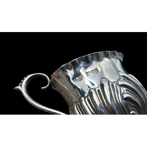 589 - 1901 CHESTER SILVER CREAMER BY JOHN MILWARD BANKS 46grm