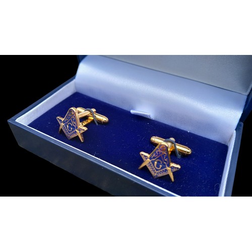 525 - BOXED MASONIC CUFFLINKS