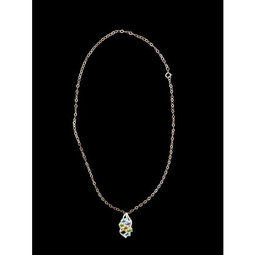 534 - A MULTI GEM SET SILVER DESIGNER PENDANT ON SILVER CHAIN