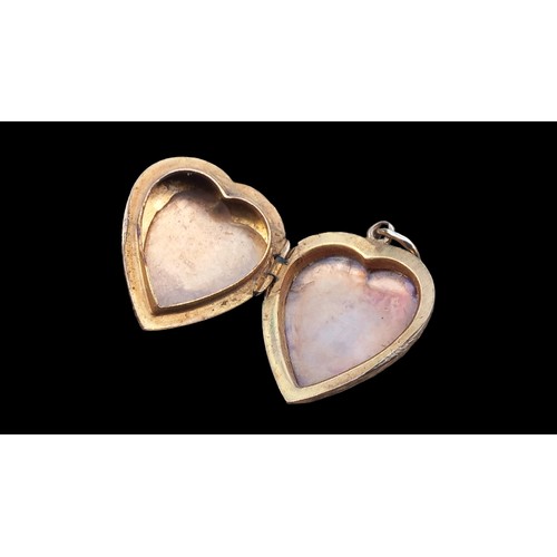 586 - 9ct GOLD LOCKET 3.5g