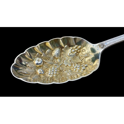 604 - AN 1897 SHEFFILED SILVER (WALKER AND HALL) 23cm BERRY SPOON 85grm