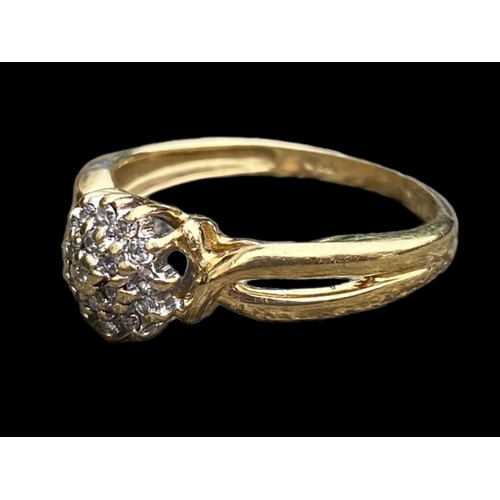 644 - AN 18CT GOLD DESINGER DIAMOND RING