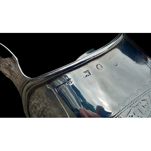 654 - AN EXCEPTIONAL GEORGIAN SILVER JUG 77.7G