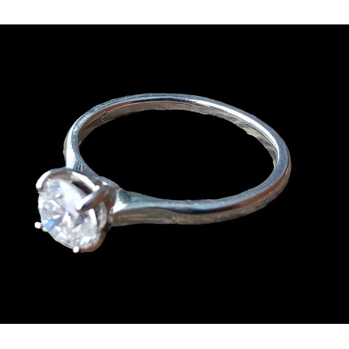 668 - A BEAUTIFUL PLATINUM DIAMOND SOLITAIRE RING (0.75ct) SIZE P