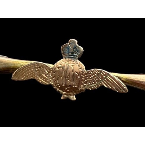 661 - ROYAL FLYING CORPS GOLD PIULOTS WING SWEETHEART BROOCH FOR THE GREAT WAR