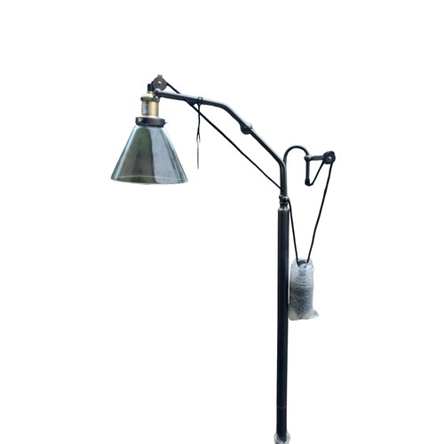 717 - A NEW ADJUSTABLE STYLE STANDARD LAMP