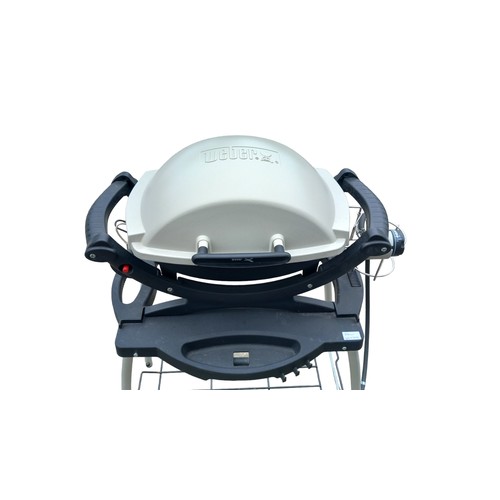 690A - PORTABLE WEBER GAS BBQ