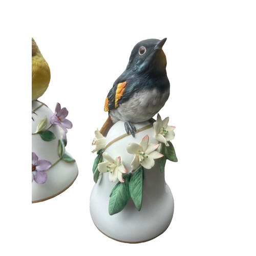 705A - A SET OF 4 LIMITED EDITION FRANKLIN MINT PORCELAIN BIRD BELLS