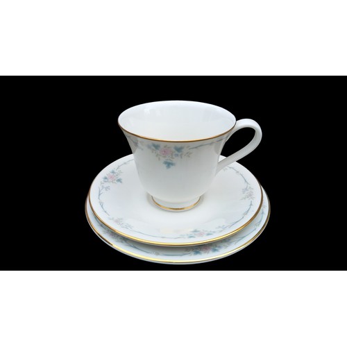 130 - A 17 PIECE ROYAL DOULTON CLASSIQUE TEA SERVICE