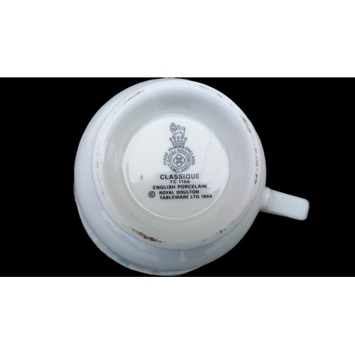 130 - A 17 PIECE ROYAL DOULTON CLASSIQUE TEA SERVICE