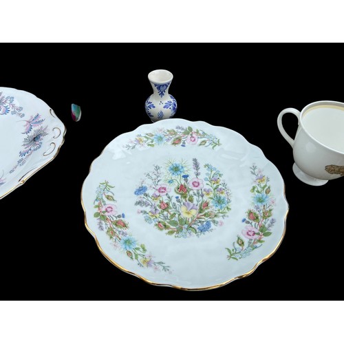 142 - A GOOD QUALITY TABLE LOT EG LILLIPUT LANE , BELLEEK,AYNSLEY CRYSTAL ETC