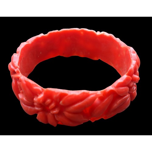 200 - CORAL BANGLE