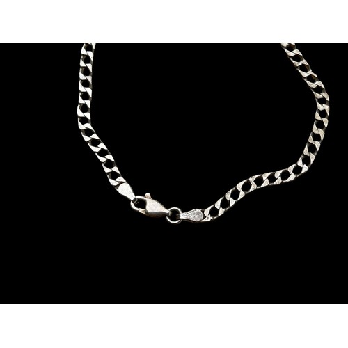 202 - A SILVER FLATLINK BRACELET