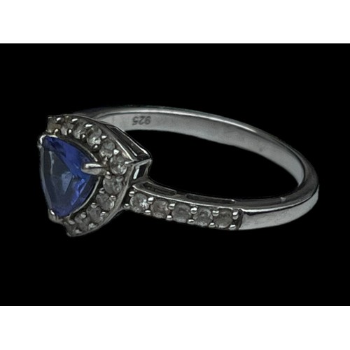 224 - A SILVER SAPPHIURE & GEMSET RING