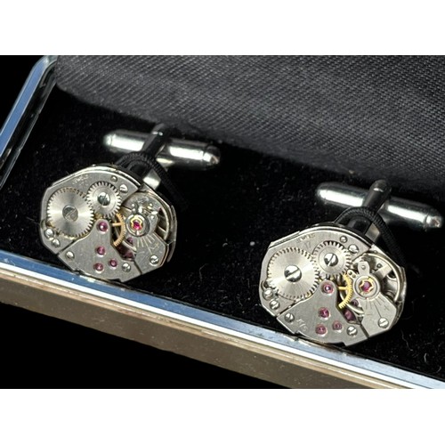 267 - CUFFLINKS MADE OF 17 JEWELL WATCH MOVEMENTS , CLOCKWORK