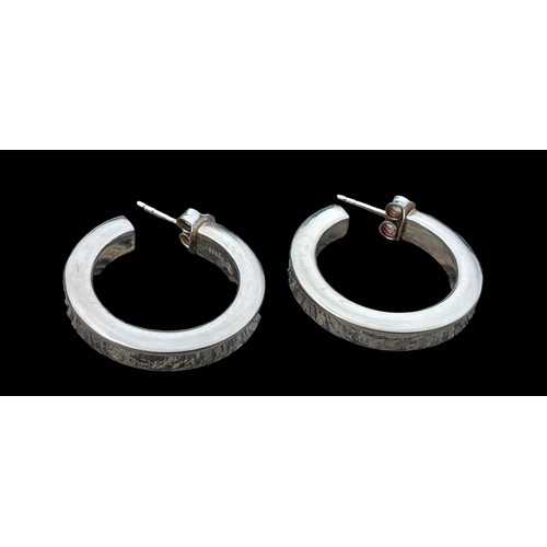 278 - A PAIR OF HEAVY SILVER CHUCKY HOOP EARRINGS