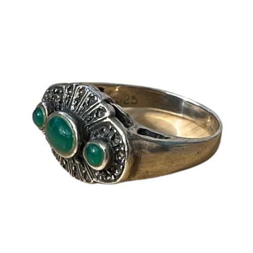 292 - A SILVER MARCASITE AND JADE RING SIZE Q