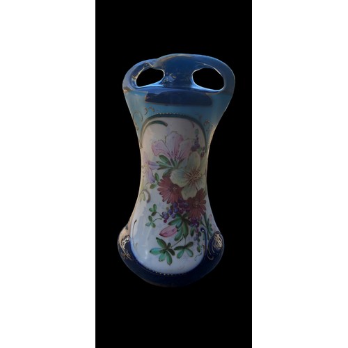 328 - A STUNNINGLY QUALITY AMPHORA AUSTRIAN POTTERY HANDPAINTED VASE MARKINGS TO BASE 10