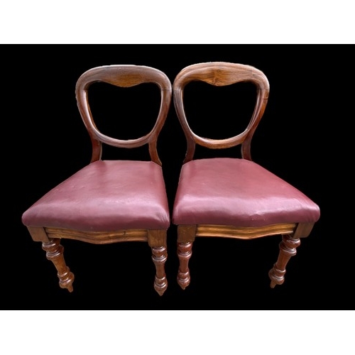 362 - A PAIR OF QUALITY BALLOON BACK CHAIRS FINISHED IN QUALITY LEATHER