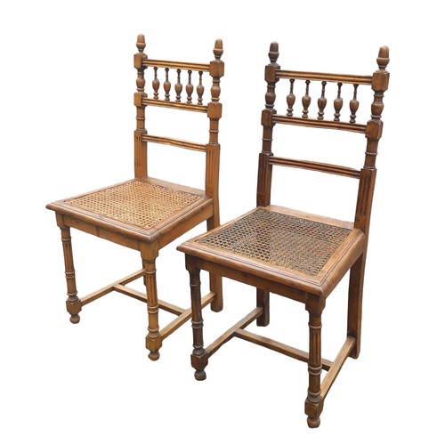 369 - A PAIR OF SPIDDLE BACKED ANTIQUE OAK FRENCH BERGER CHAIRS