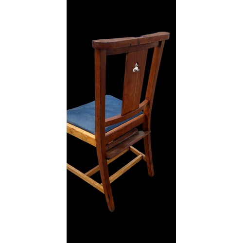 374 - OAK CHURCH CHAIR