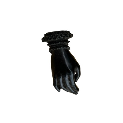 512 - A BOG OAK HAND BROOCH