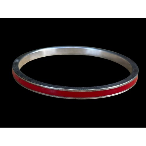 518 - A SILVER & ENAMEL BANGLE 33 GRAMS