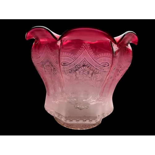 542 - A VICTORIAN ETCHED RUBY OIL LAMP SHADE