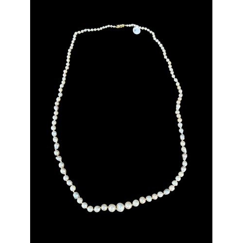 576 - A PEARL NECKLACE 32