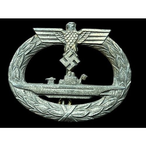 593 - A WWII KREIGMARINE U BOAT BADGE BY FREDRICH ORTH 