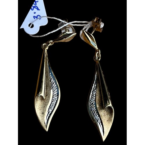 599 - 9ct GOLD DROP EARRINGS IN MATT & POILSHED FINISH WITH DIAMONDS SET TO SIDE 3.84grm