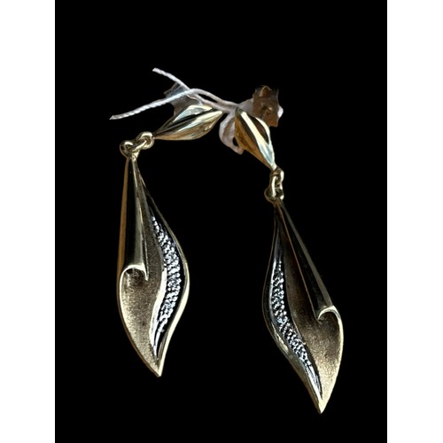 599 - 9ct GOLD DROP EARRINGS IN MATT & POILSHED FINISH WITH DIAMONDS SET TO SIDE 3.84grm