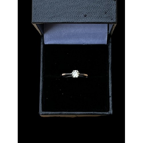 610 - A PLATINUM SINGLE  STONE DIAMOND RING 0.3ct SI IN 6 CLAW MOUNT SIZE L