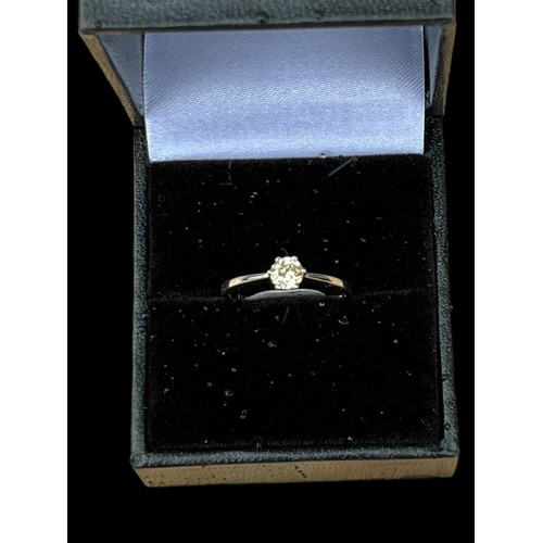 610 - A PLATINUM SINGLE  STONE DIAMOND RING 0.3ct SI IN 6 CLAW MOUNT SIZE L