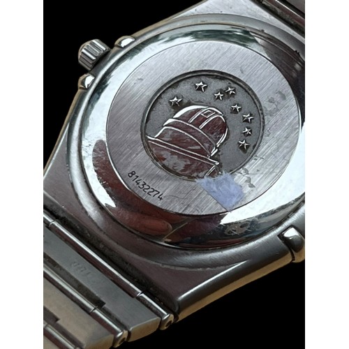 626 - A GENTS OMEGA BRACELET WATCH CONSTELLATION CHRONOMETER AUTOMATIC NAVY ROUND DIAL DATE WINDOW REF ON ... 