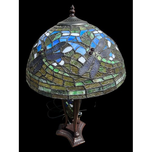 681 - A DRAGONFLY THEMED TIFFANY LAMP COMPLETE WITH LARGE SHADE (P.W.O)