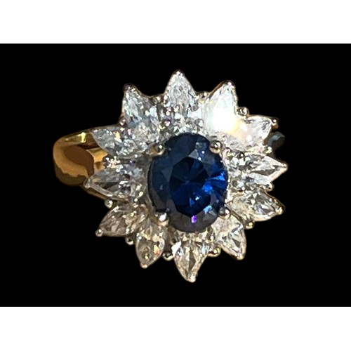 614 - A STUNNING 14CT GOLD ORNATE SAPPHIRE RING