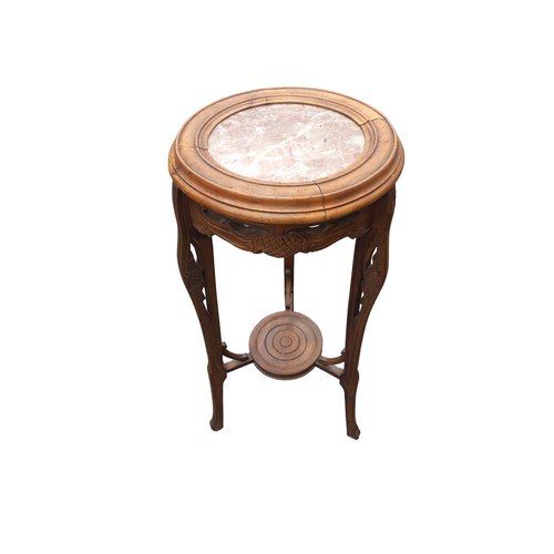 689 - AN ORNATE WALNUT PLANTSTAND WITH A BEAUTIFUL MARBLE INSET 30.5 x 14