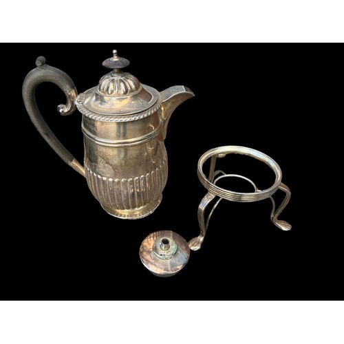 582A - A LONDON SILVER SPIRIT KETTLE A HEAVY 710grm