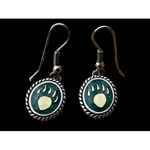 567A - DESIGNER STYLE SILVER EARRINGS WITH A PAW DESIGN