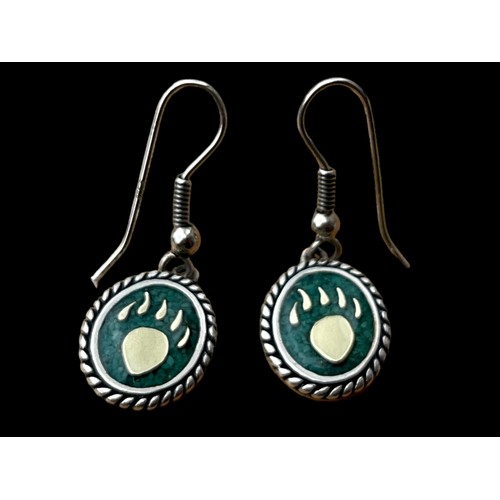 567A - DESIGNER STYLE SILVER EARRINGS WITH A PAW DESIGN