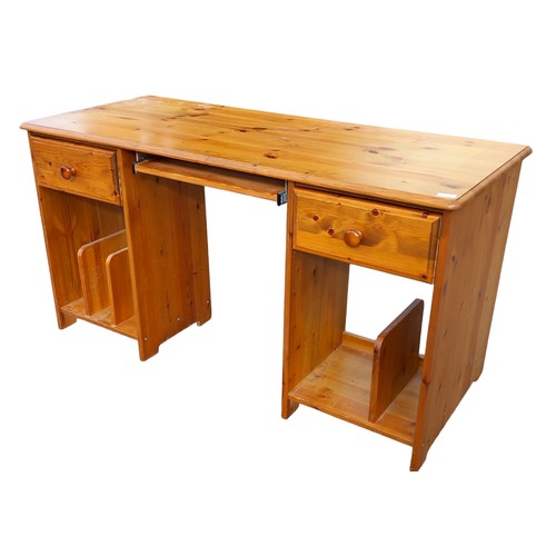 13 - A PINE DESK