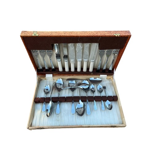 81 - A CANTEEN OF CUTLERY