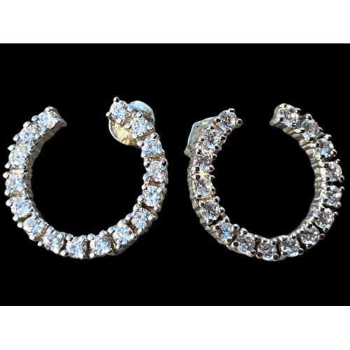 178 - A LARGE GEM SET SET OF EARRINGS