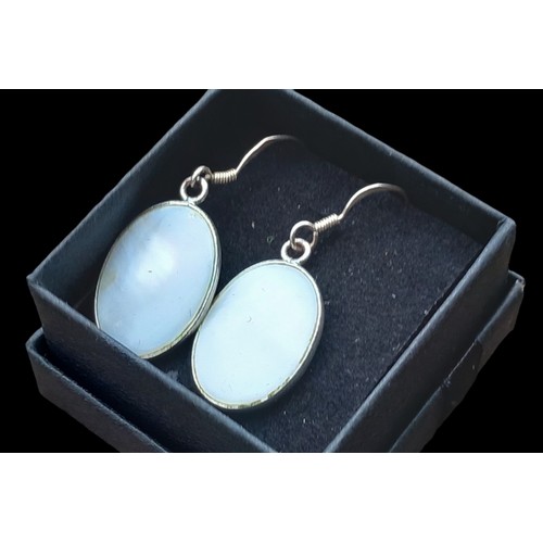 207 - A PAIR SILVER DROP EARRINGS SET WITH MOTHER OF PEARL