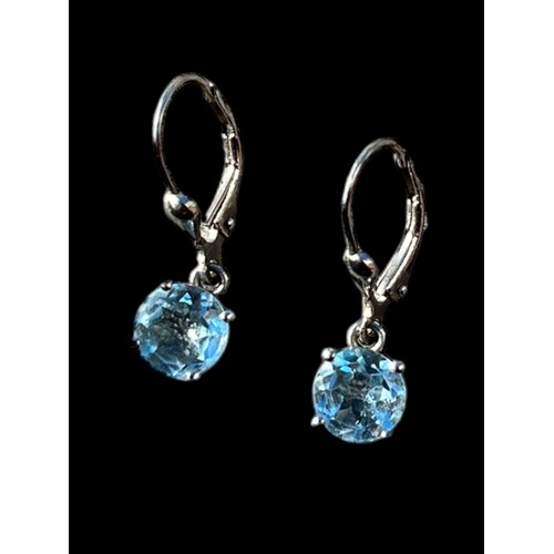 224 - A PAIR OF SILVER AQUAMARINE EARRINGS