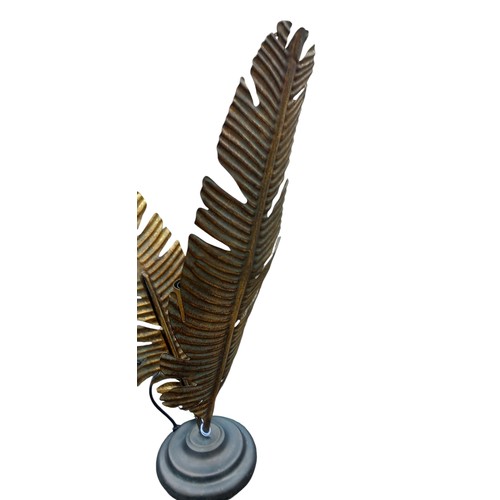 140 - A NEW GILT FERN LEAF LIGHT FITTING