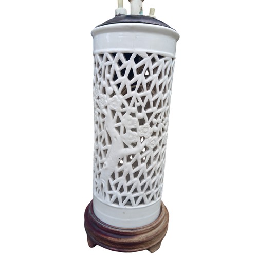 289 - PORCELAIN TABLE LAMP