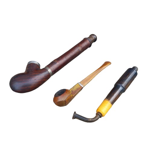 386 - A SELECTION OF VINTAGE/ANTIQUE SMOKING PIPES