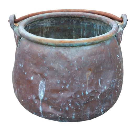 399 - AN ANTIQUE COPPER POT 12